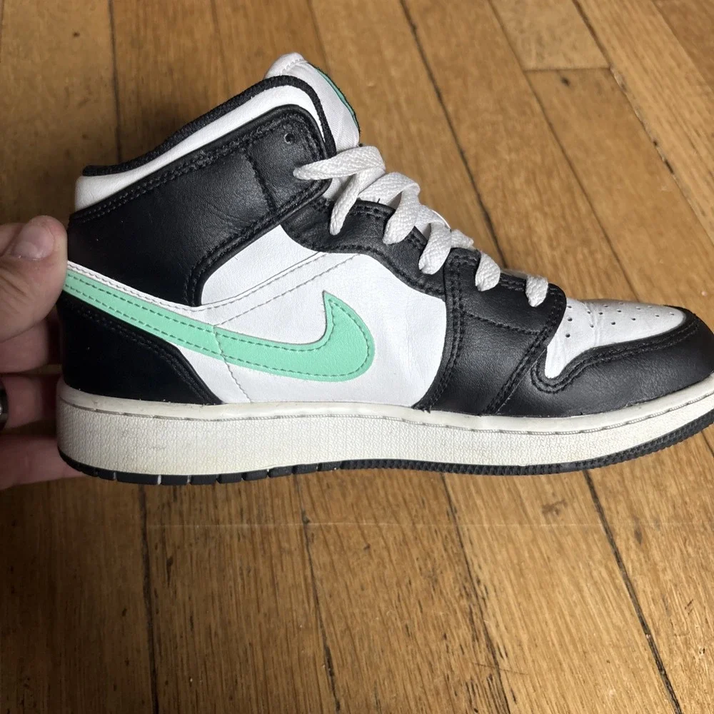 Nike Shoes Womens 6.5 Youth 5Y Air Jordan 1 Mid White Green Glow Black Sneakers